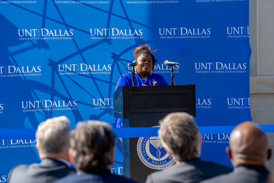 jessica armstead, sga president, giving remarks at podium