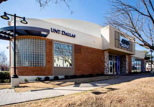 front of unt dallas innovation center