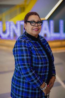 djuana young headshot